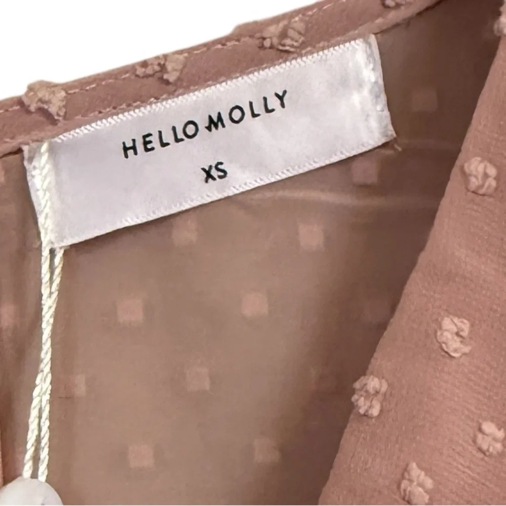 NWT Hello Molly Blush Pink Dress – Romantic & Flowy
Women’s Size XS - Picture 7 of 11